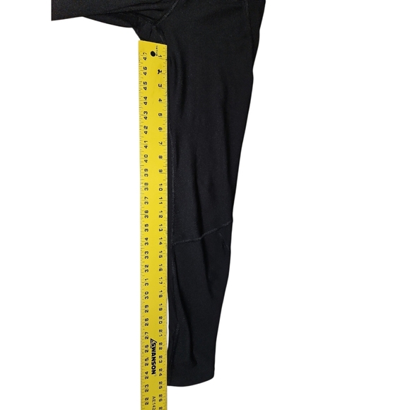 Under Armour Jet Black Compression Performance Leggings Size Medium - Picture 2 of 7